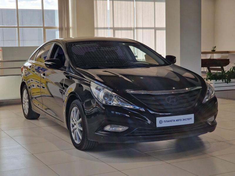 Hyundai Sonata 2.0 AT (150 л.с.) 2011