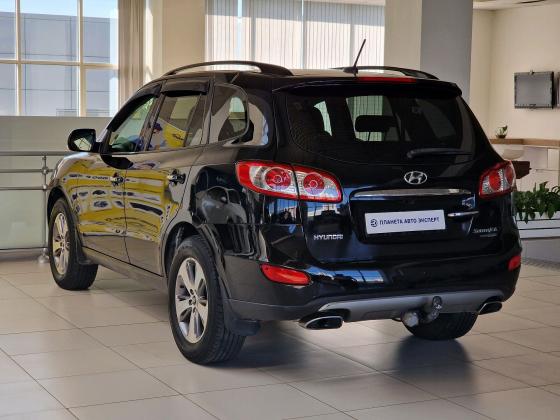 Hyundai Santa Fe 2.2d AT (197 л.с.) 4WD 2011