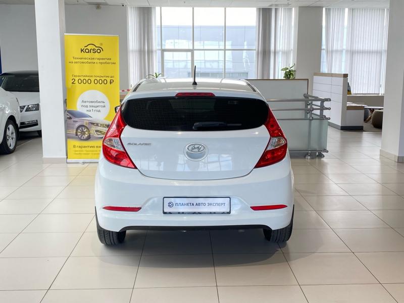 Hyundai Solaris 1.6 MT (123 л.с.) 2016