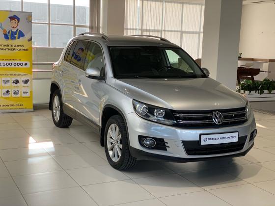 Volkswagen Tiguan 2.0 AT (170 л.с.) 4WD 2012