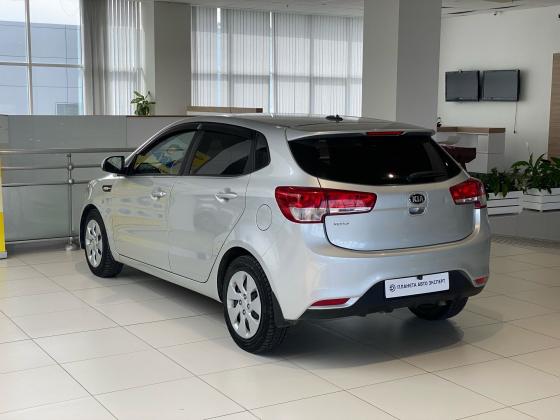 Kia Rio 1.6 AT (123 л.с.) 2016