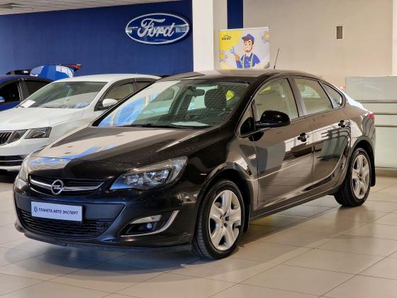 Opel Astra 1.4 AT (140 л.с.) 2013