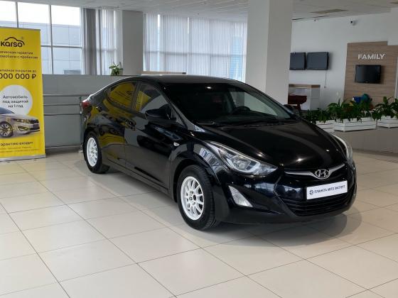 Hyundai Elantra 1.6 MT (132 л.с.) 2015