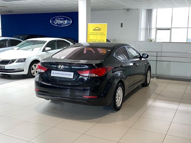 Hyundai Elantra 1.6 MT (132 л.с.) 2015