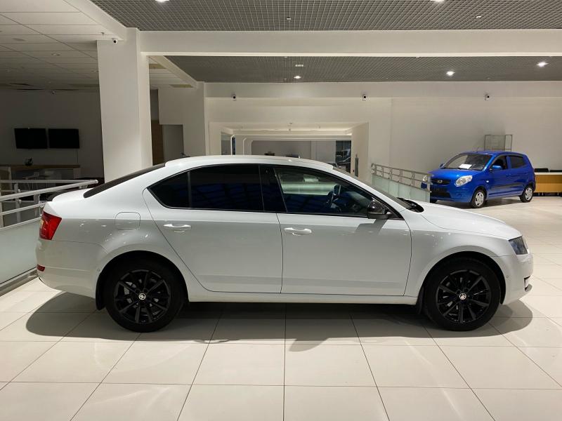 Skoda Octavia 2.0d AMT (150 л.с.) 2016