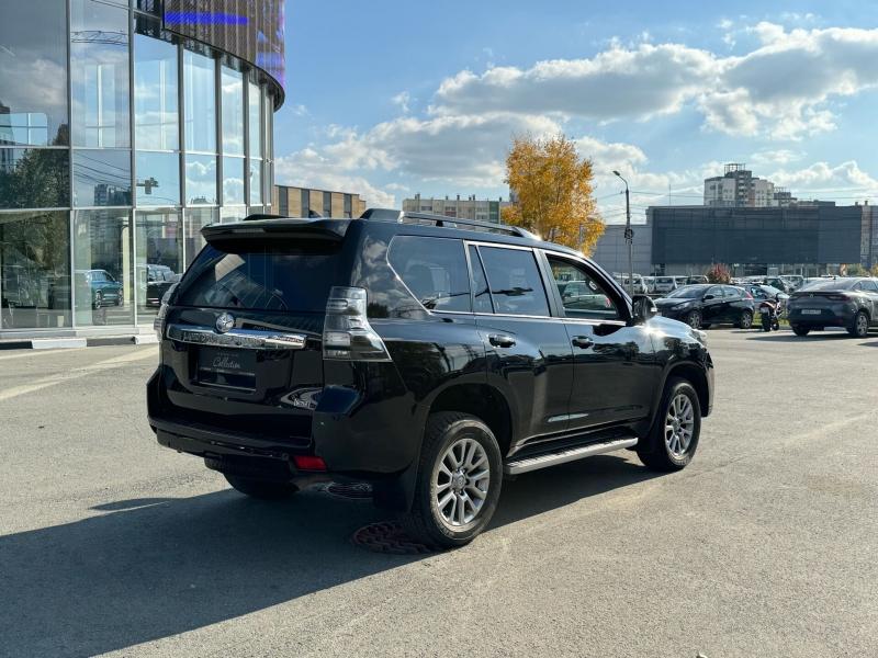 Toyota Land Cruiser Prado 2.8d AT (177 л.с.) 4WD 2017