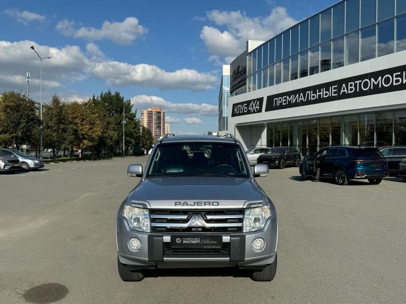 Mitsubishi Pajero 3.2d AT (200 л.с.) 4WD 2011