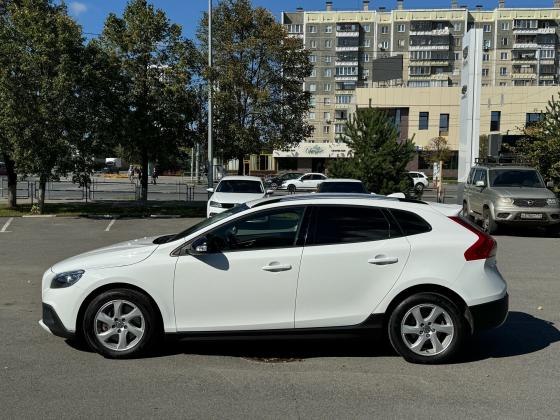 Volvo V40 2.0 AT (180 л.с.) 2013