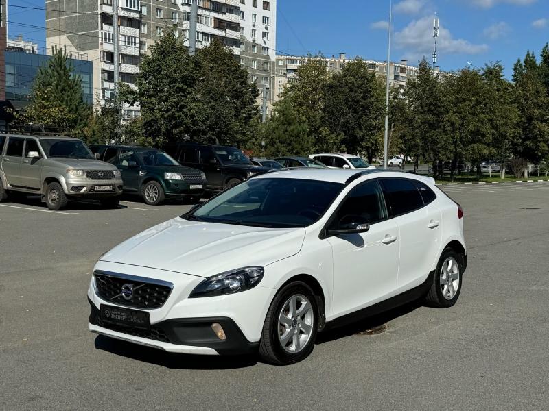 Volvo V40 2.0 AT (180 л.с.) 2013