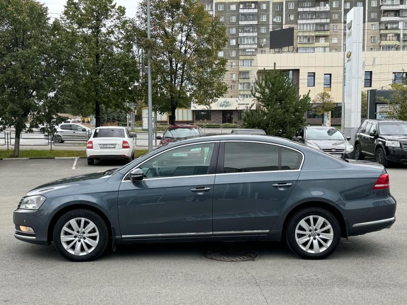 Volkswagen Passat 1.8 AMT (152 л.с.) 2011