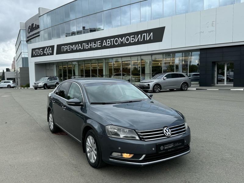 Volkswagen Passat 1.8 AMT (152 л.с.) 2011