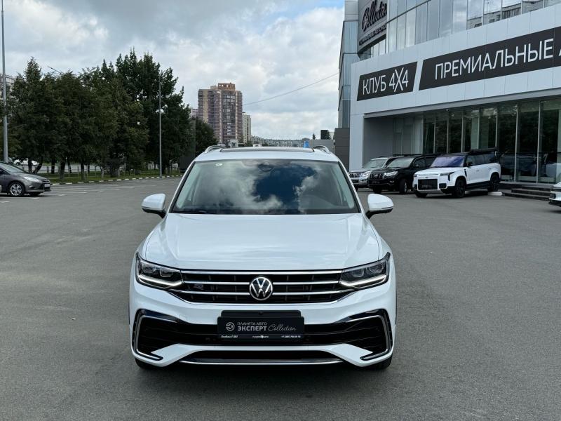 Volkswagen Tiguan L 2.0 AMT (220 л.с.) 4WD 2023