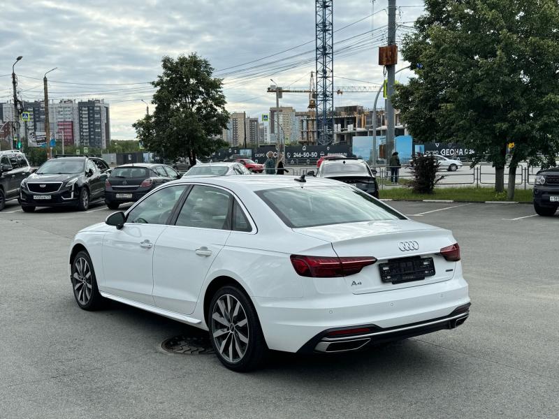 Audi A4 40 TFSI 2.0 AMT (204 л.с.) 4WD 2021