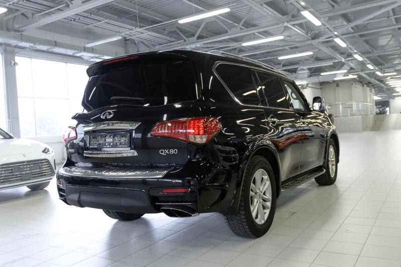 Infiniti QX56  2011