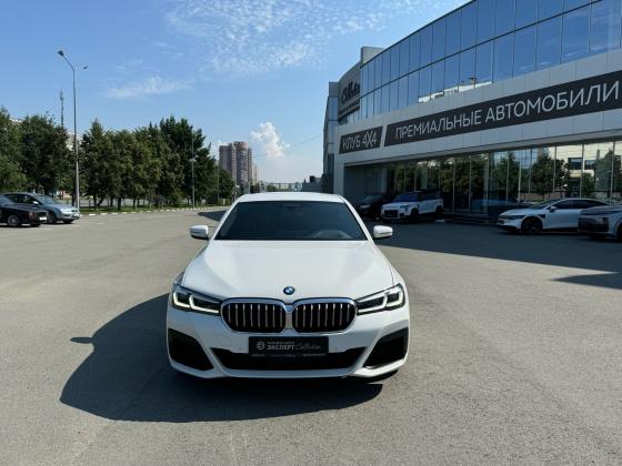 BMW 5 серия 530 530d xDrive 3.0d AT (249 л.с.) 4WD 2020