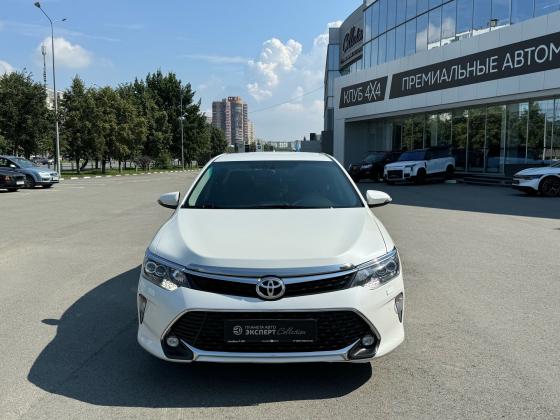 Toyota Camry 2.5 AT (181 л.с.) 2017