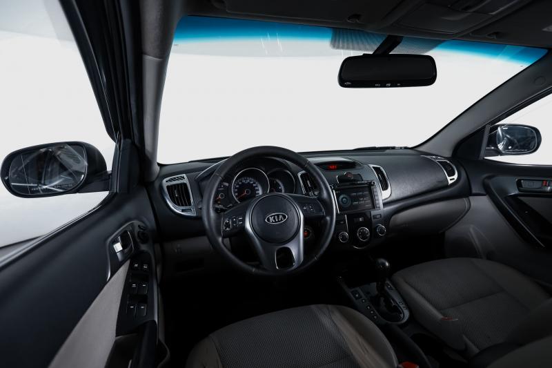 Kia Forte 1.6 AT (124 л.с.) 2010