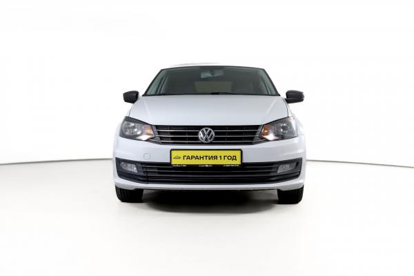 Volkswagen Polo 1.6 MT (90 л.с.) 2015