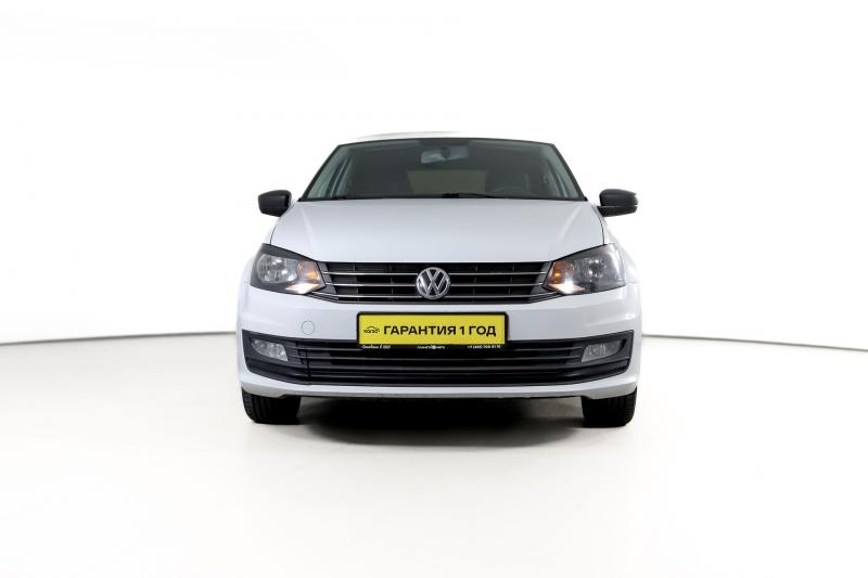 Volkswagen Polo 1.6 MT (90 л.с.) 2015