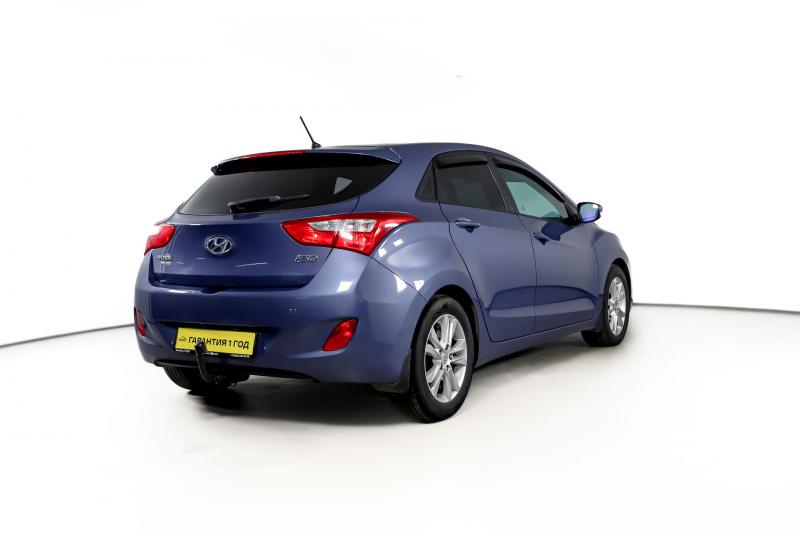 Hyundai i30 1.6 AT (130 л.с.) 2012