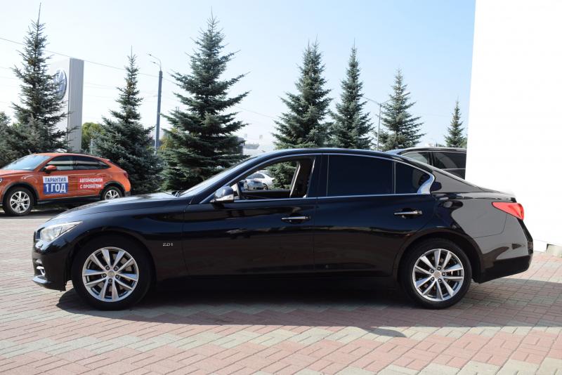 Infiniti Q50 2.0 AT (211 л.с.) 2017