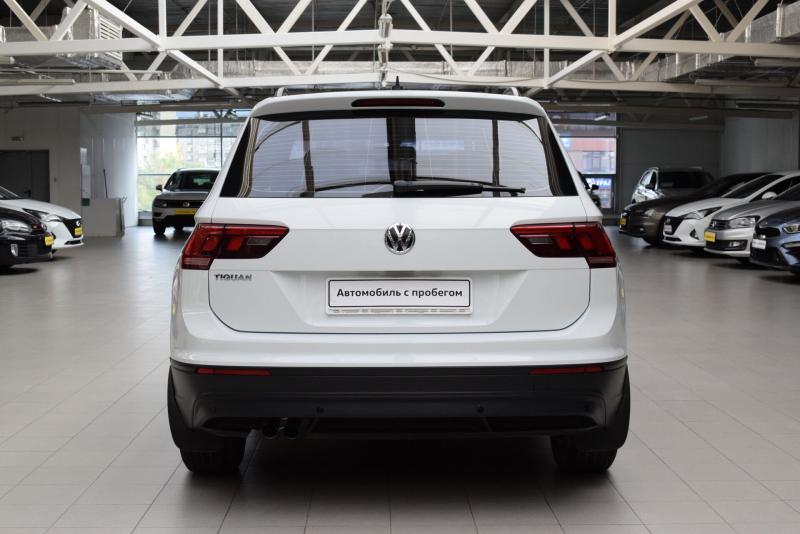 Volkswagen Tiguan 1.4 AMT (150 л.с.) 2018