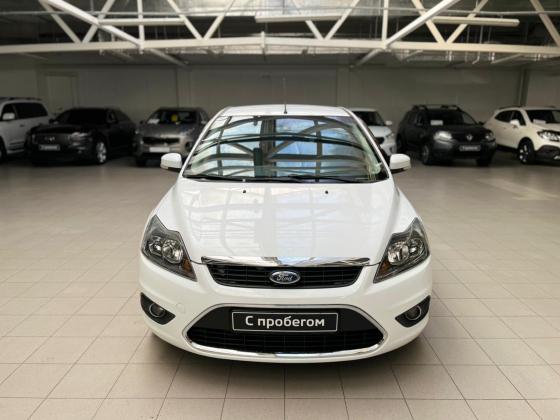 Ford Focus 2.0 MT (145 л.с.) 2011