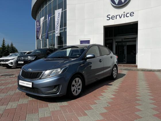 Kia Rio 1.4 MT (107 л.с.) 2013