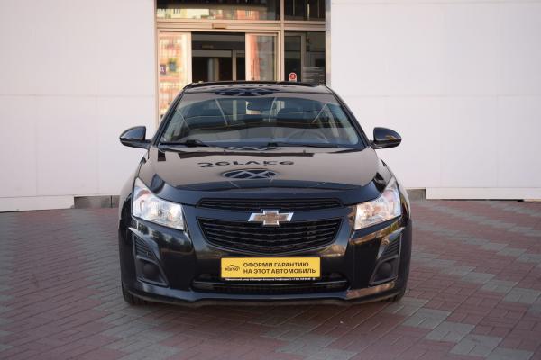 Chevrolet Cruze 1.6 MT (109 л.с.) 2012