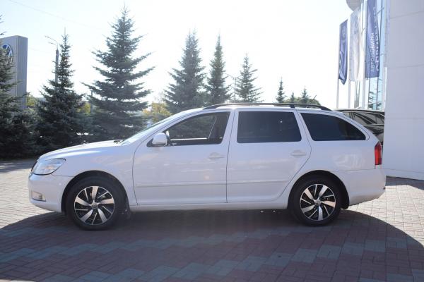 Skoda Octavia 1.4 MT (122 л.с.) 2012