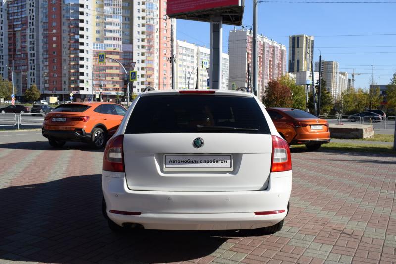 Skoda Octavia 1.4 MT (122 л.с.) 2012