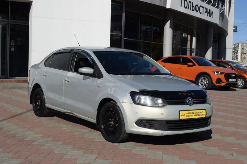 Volkswagen Polo 1.6 MT (105 л.с.) 2012