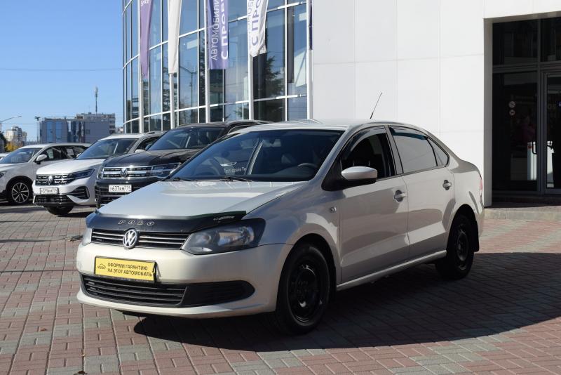 Volkswagen Polo 1.6 MT (105 л.с.) 2012