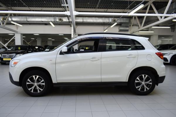 Mitsubishi ASX 1.6 MT (117 л.с.) 2012