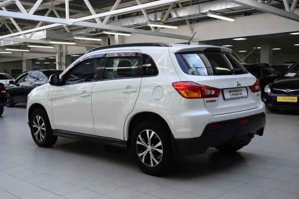 Mitsubishi ASX 1.6 MT (117 л.с.) 2012