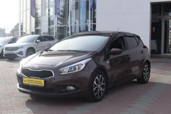 Kia Cee'd 1.6 MT (129 л.с.) 2013