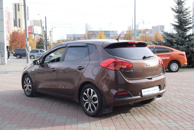 Kia Cee'd 1.6 MT (129 л.с.) 2013