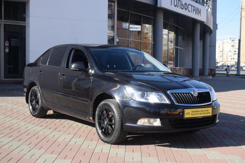 Skoda Octavia 1.6 AT (102 л.с.) 2011