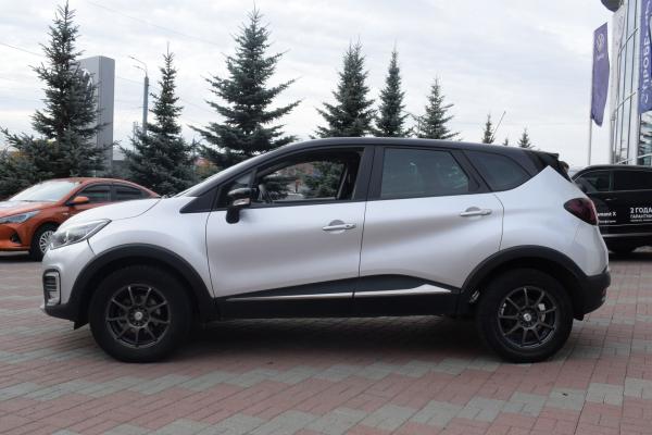 Renault Kaptur 1.6 CVT (114 л.с.) 2017