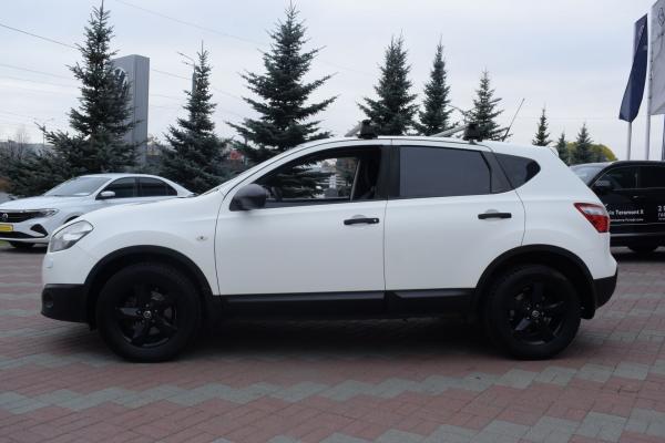 Nissan Qashqai 1.6 CVT (117 л.с.) 2012