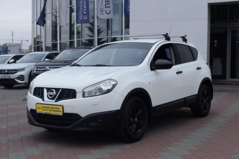 Nissan Qashqai 1.6 CVT (117 л.с.) 2012