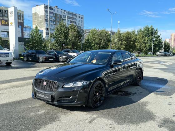 Jaguar XJ 3.0 AT (340 л.с.) 4WD 2017