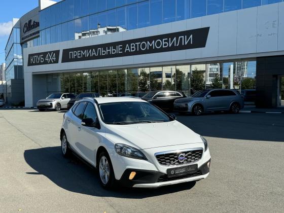 Volvo V40 2.0 AT (180 л.с.) 2013