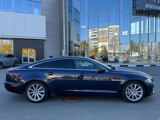 Jaguar XJ 3.0 AT (340 л.с.) 4WD 2016