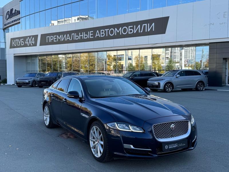 Jaguar XJ 3.0 AT (340 л.с.) 4WD 2016