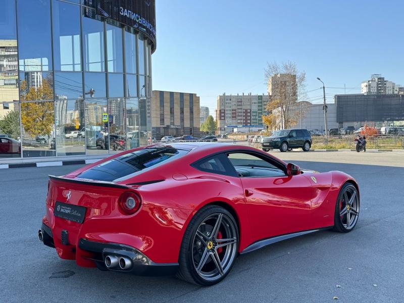 Ferrari F12berlinetta 6.3 AMT (740 л.с.) 2015