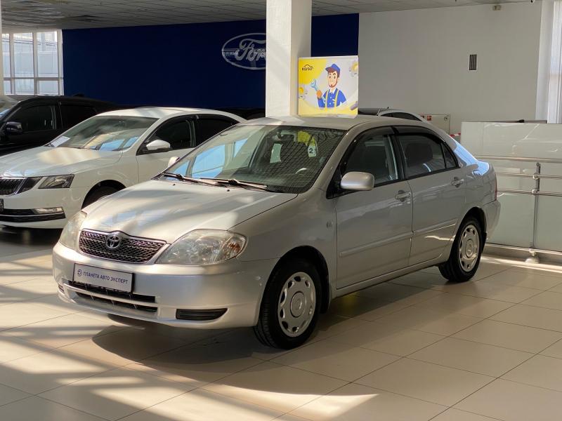 Toyota Corolla 1.6 AT (110 л.с.) 2004