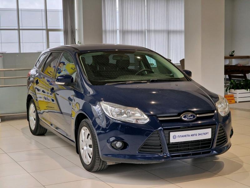 Ford Focus 1.6 MT (105 л.с.) 2012