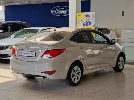 Hyundai Solaris 1.4 AT (107 л.с.) 2015