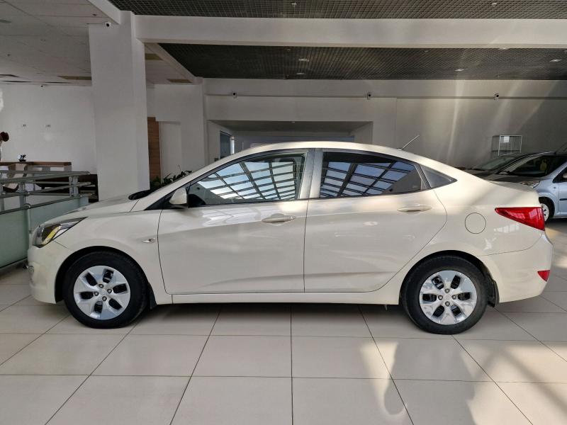 Hyundai Solaris 1.4 AT (107 л.с.) 2015